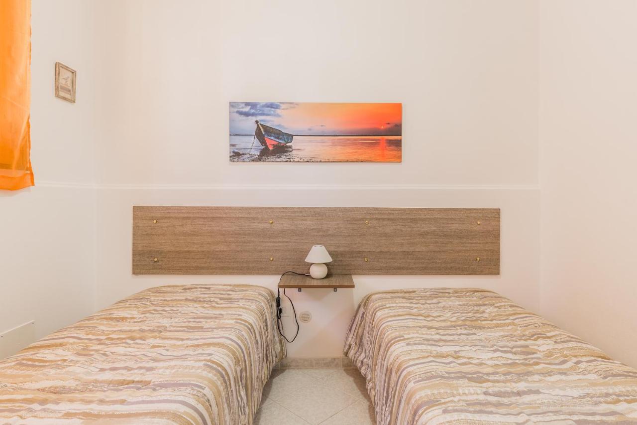 Anna'S House Near The Sandy Beach And With Wifi Avola Exterior photo